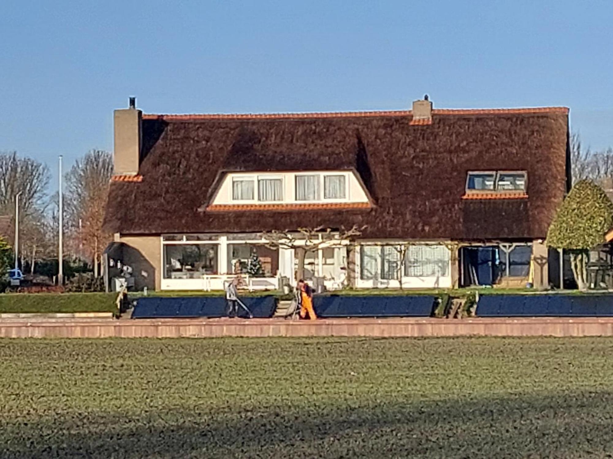 Riethove Bed & Breakfast ฮาร์ลิงเงน ภายนอก รูปภาพ