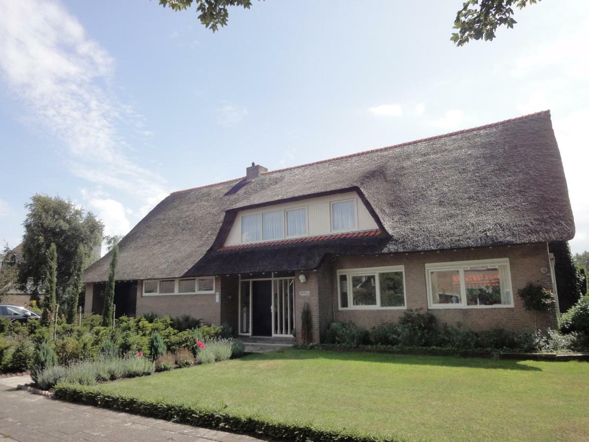 Riethove Bed & Breakfast ฮาร์ลิงเงน ภายนอก รูปภาพ